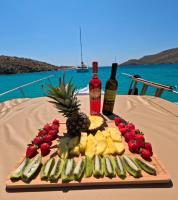 /customerDocs/images/avatars/46360/46360-PRIVATE CRUISES-ΚΡΟΥΑΖΙΕΡΕΣ-MYKONIAN SPIRIT-MYKONOS-DELOS-RHENIA-TRAGONISI-ΜΥΚΟΝΟΣ-LOGO.jpg